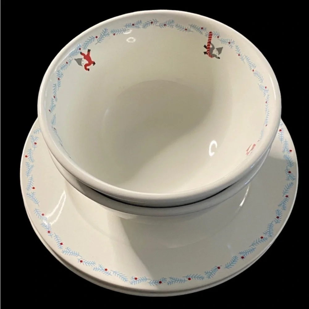 IKEA Holiday Decorative White Bowl and Plate Set. Gnome Design. 2 Plates/2 Bowls